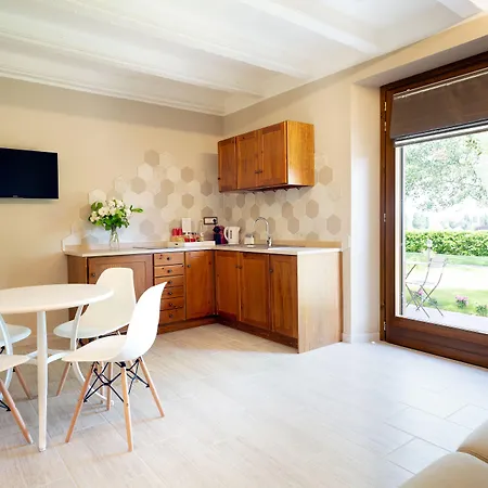 Tenuta Lamborghini Golf & Bed & Breakfast 4*