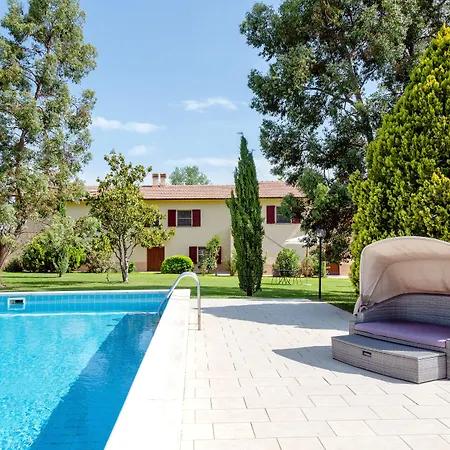 Couette-café Tenuta Lamborghini Golf &