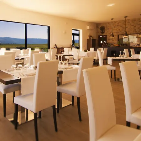 Tenuta Lamborghini Golf & Alojamento de Acomodação e Pequeno-almoço Panicale