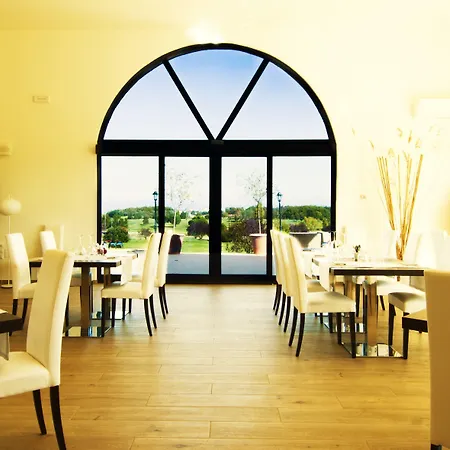 Tenuta Lamborghini Golf & 4*