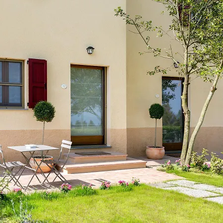 Tenuta Lamborghini Golf & Bed & Breakfast 4*